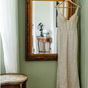 Elegant Lace Evening Gown